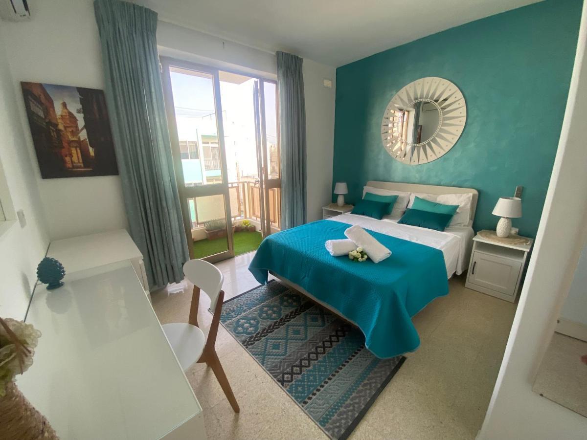 St Paul'S Bay Central Apartment In Qawra St. Paul's Bay Exteriör bild