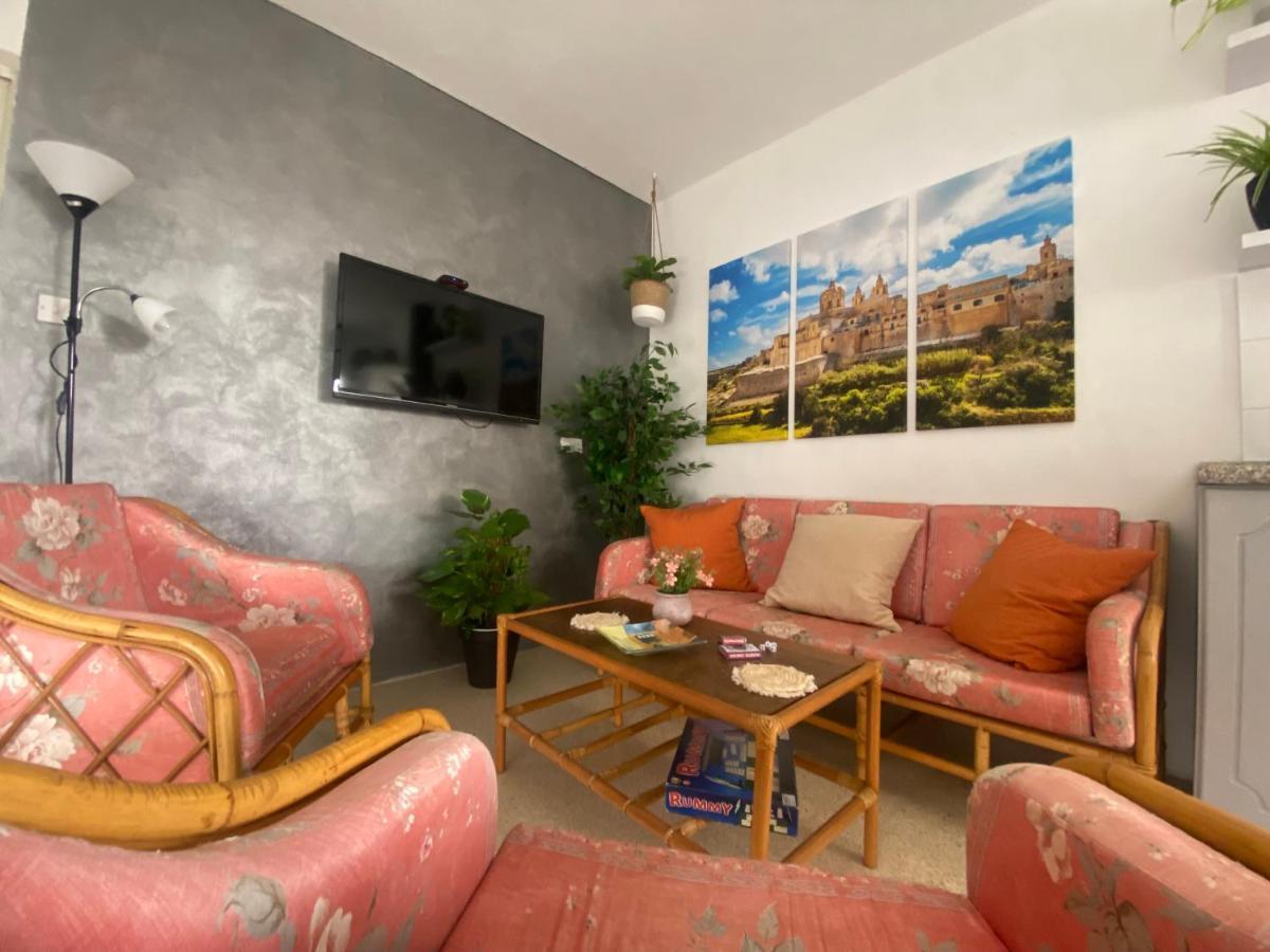 St Paul'S Bay Central Apartment In Qawra St. Paul's Bay Exteriör bild